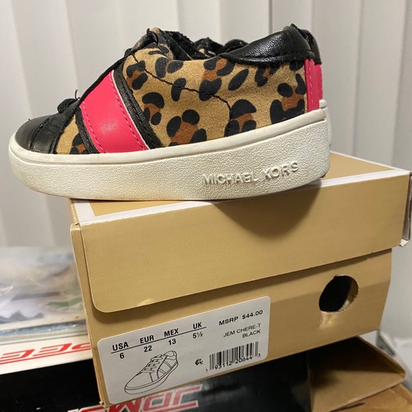 Michael Kors Leopard print shoes - Picture 9 of 9